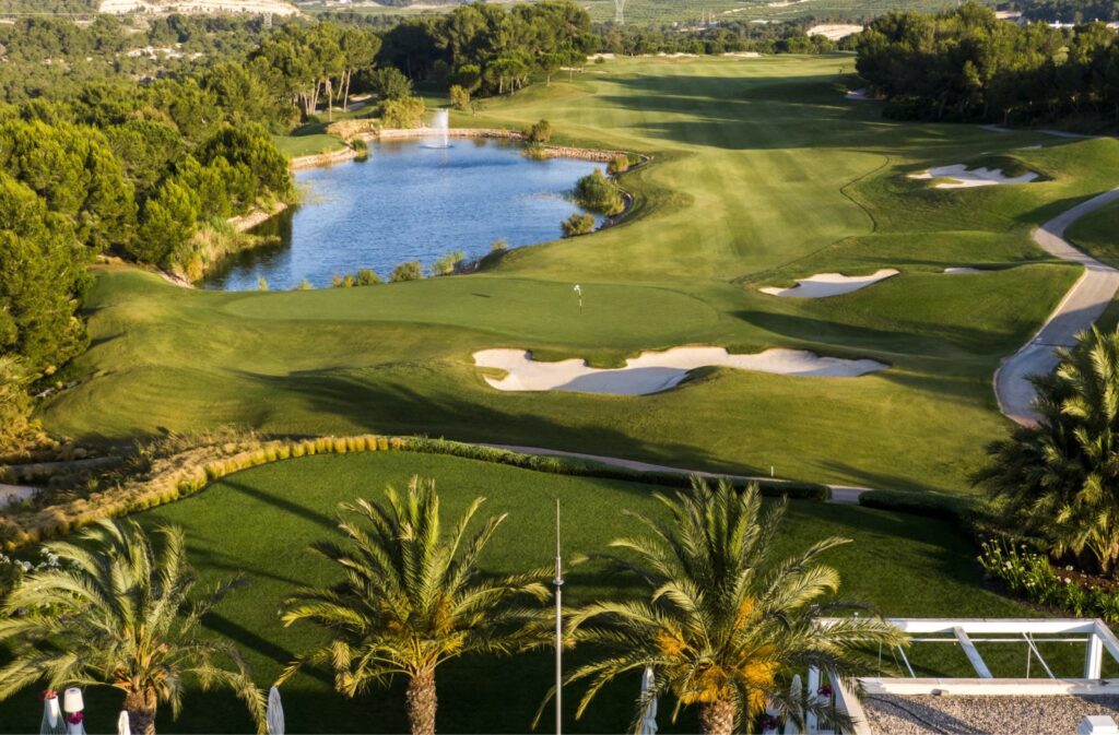 ondsindet Kontrovers Misbruge Contact with Las Colinas Golf & Country Club Alicante