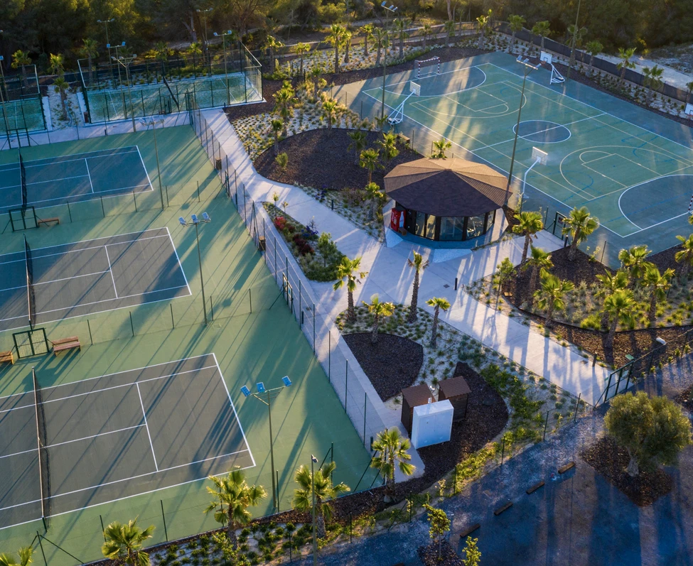 Las Colinas Golf & Country Club - Image 3